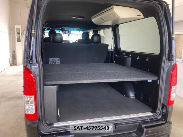 Toyota HIACE VAN 2022 8811130-3