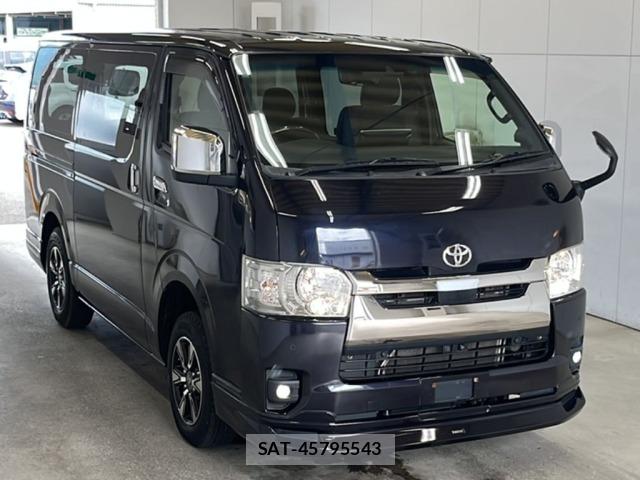 Toyota HIACE VAN 2022 8811130-4