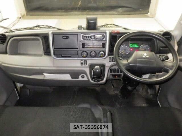 Mitsubishi CANTER 2018 8716767-3