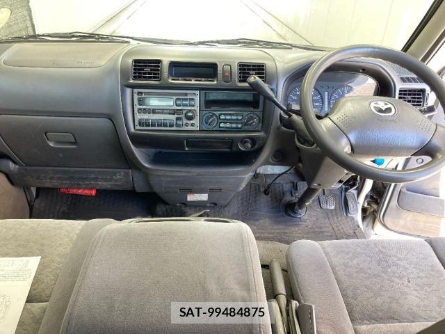 Mazda BONGO VAN 2004 8931052-4