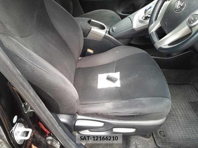 Toyota PRIUS 2015 8911264-10