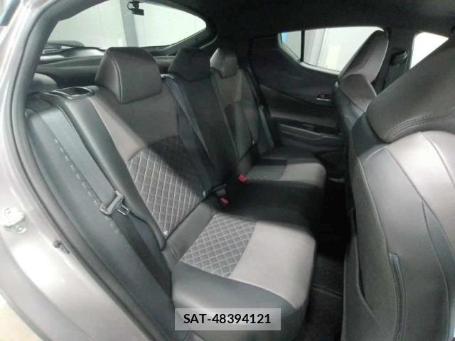 Toyota C-HR 2021 8684282-12