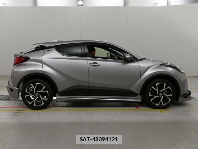 Toyota C-HR 2021 8684282-3