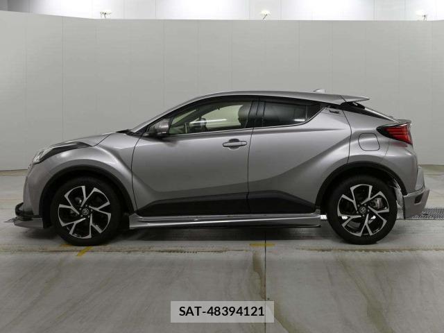Toyota C-HR 2021 8684282-4