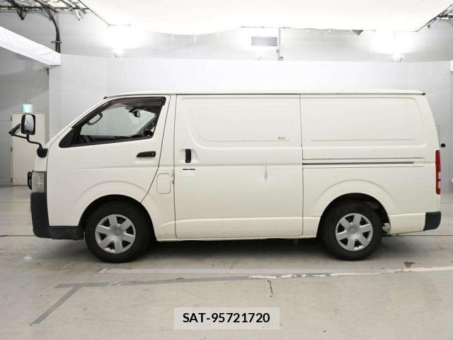 Toyota HIACE VAN 2014 8697531-4