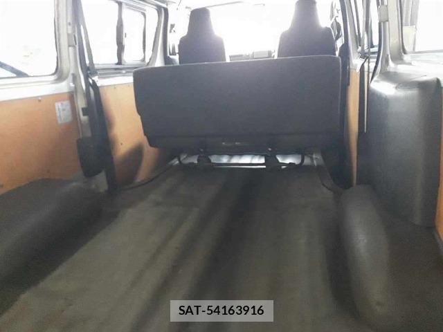 Toyota HIACE VAN 2016 8697534-12
