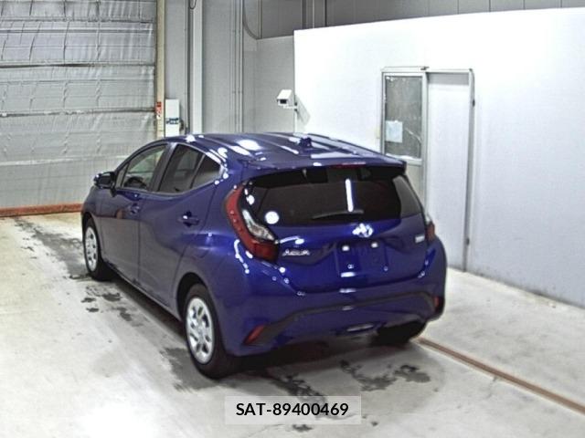 Toyota AQUA 2022 8705921-1
