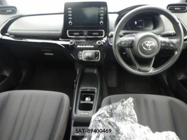 Toyota AQUA 2022 8705921-3