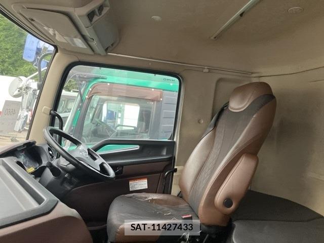 Hino PROFIA 2018 8825617-5