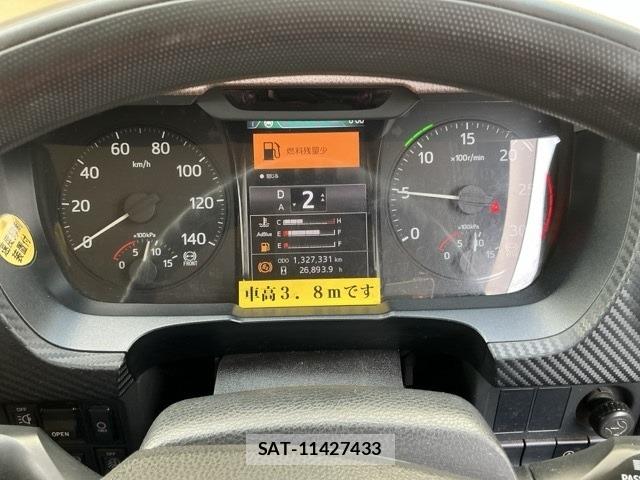 Hino PROFIA 2018 8825617-6