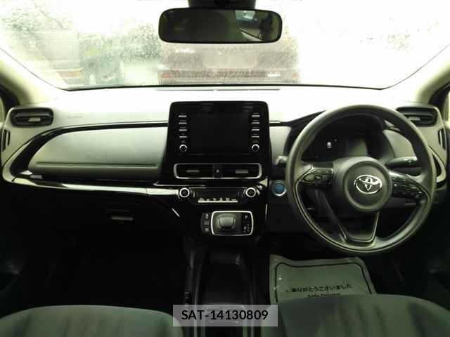 Toyota AQUA 2022 8862342-8