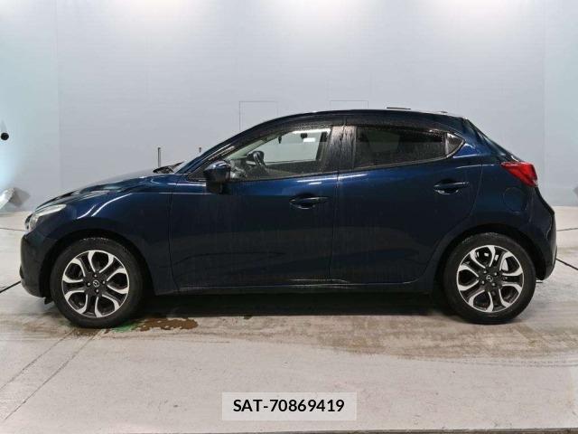 Mazda DEMIO 2015 8907561-4
