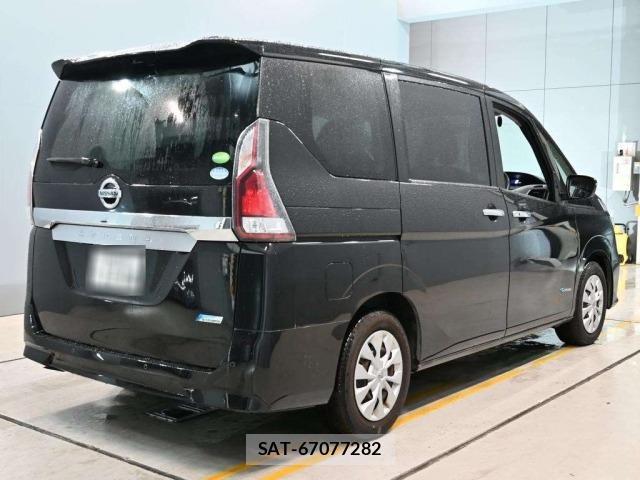 Nissan SERENA 2017 8921064-1