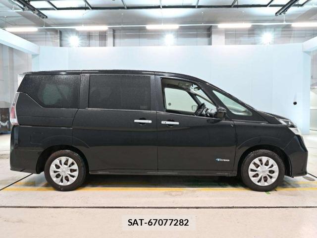 Nissan SERENA 2017 8921064-3
