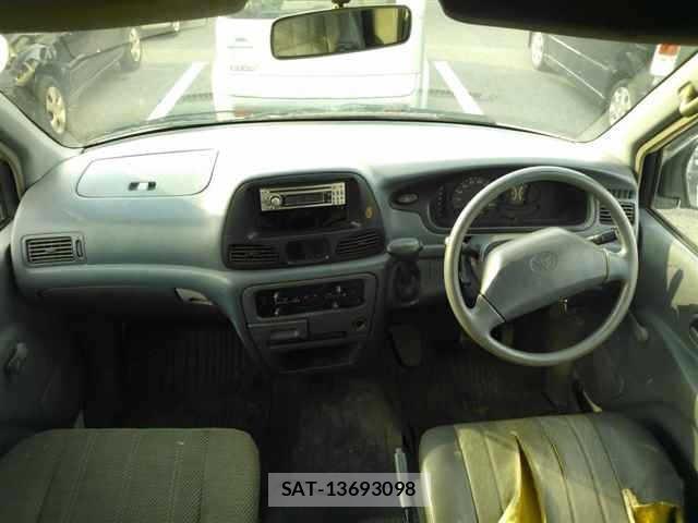 Toyota LITEACE VAN 2002 8680285-8