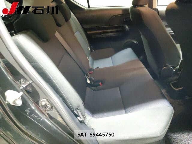 Toyota AQUA 2015 8862380-7