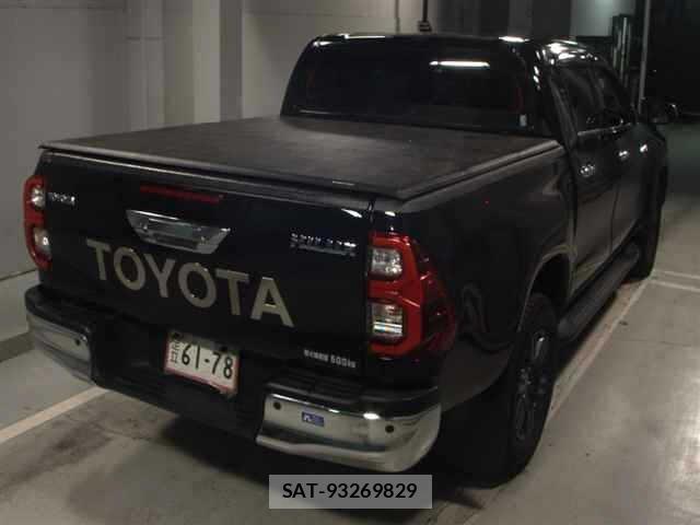 Toyota HILUX 2023 8762909-5