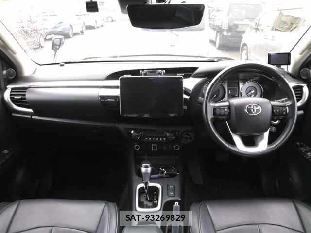 Toyota HILUX 2023 8762909-8