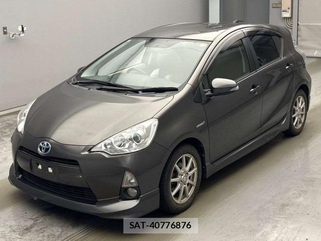 Toyota AQUA 2012 8682907-0