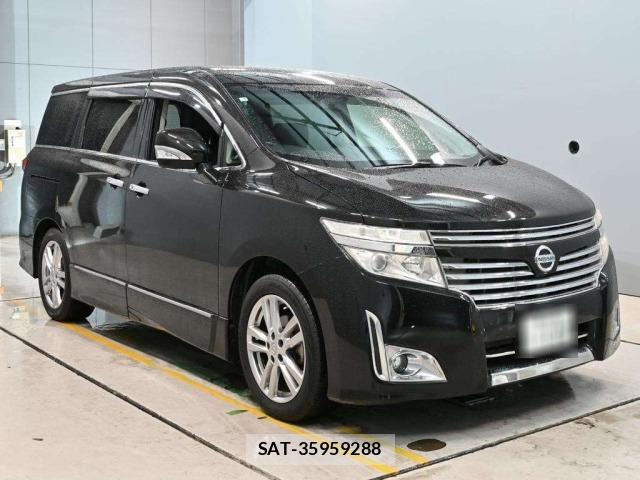 Nissan ELGRAND 2013 8908926-5