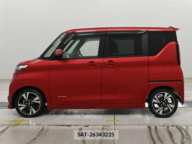 Nissan ROOX 2022 8898380-4