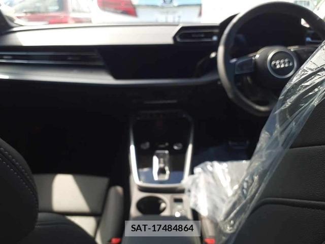 Audi A3 2025 8760592-11