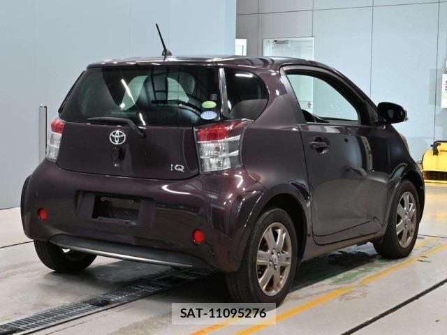 Toyota IQ 2013 8772984-1