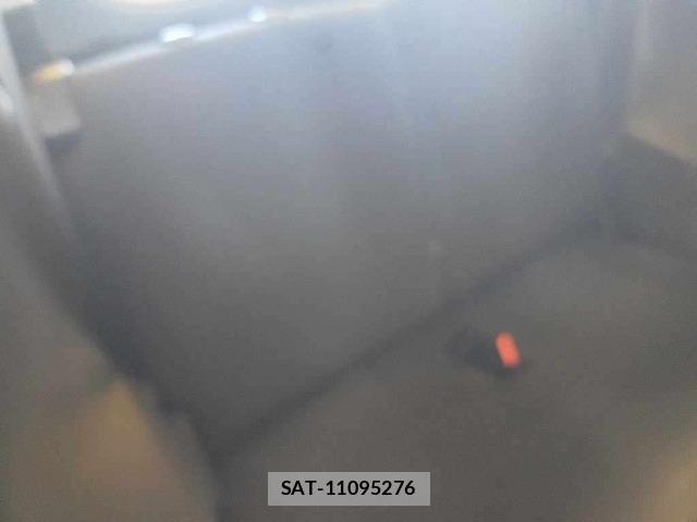 Toyota IQ 2013 8772984-12