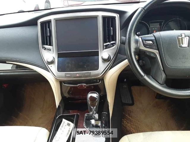 Toyota CROWN 2018 8770043-11