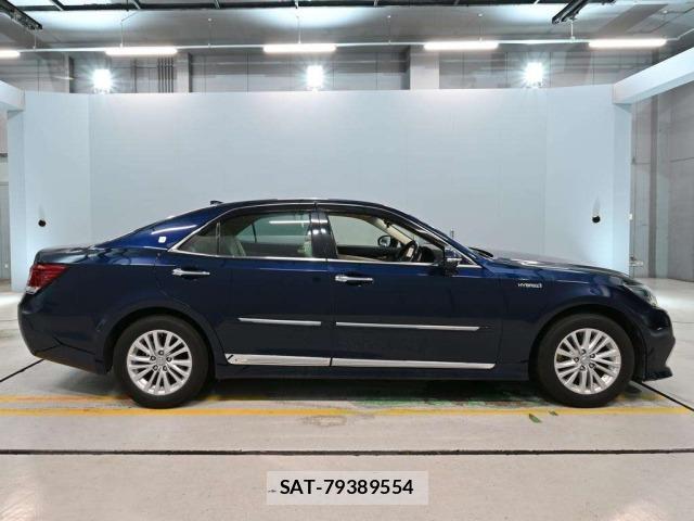 Toyota CROWN 2018 8770043-3