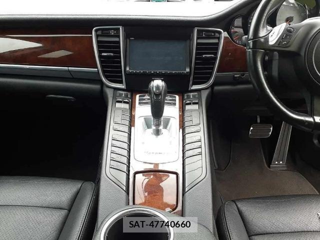 Porsche PANAMERA 2011 8809695-11