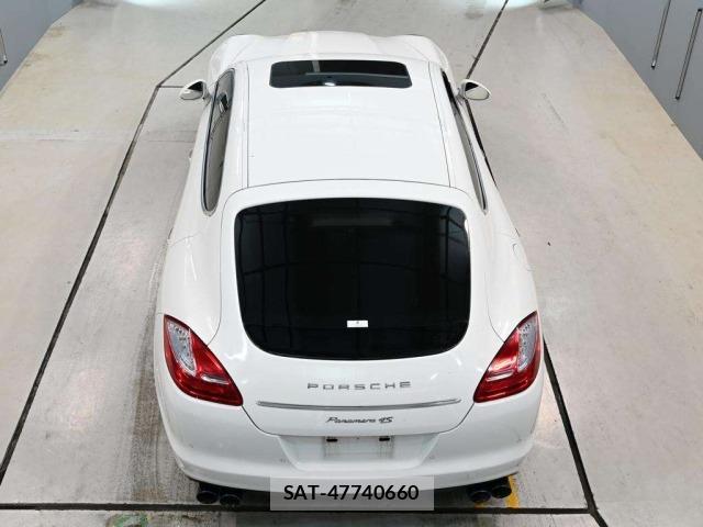 Porsche PANAMERA 2011 8809695-8