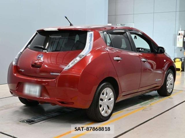 Nissan LEAF 2015 8928453-1