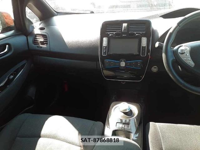 Nissan LEAF 2015 8928453-11