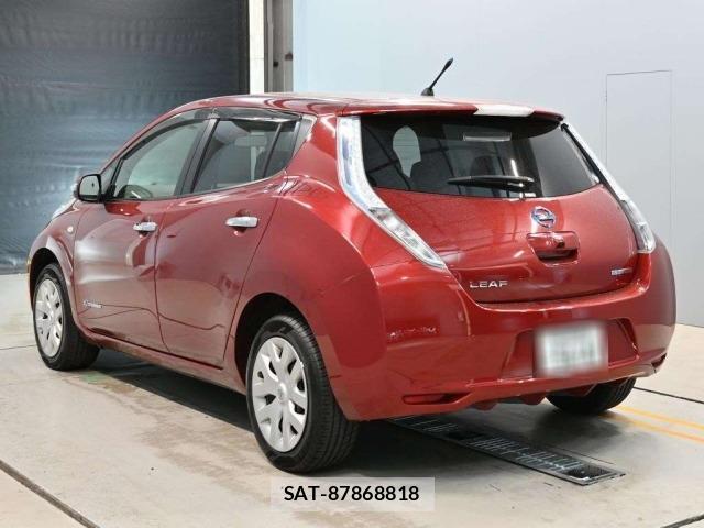 Nissan LEAF 2015 8928453-6