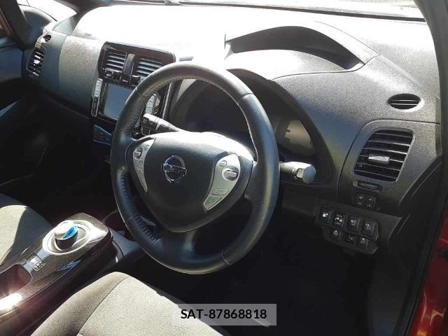 Nissan LEAF 2015 8928453-9
