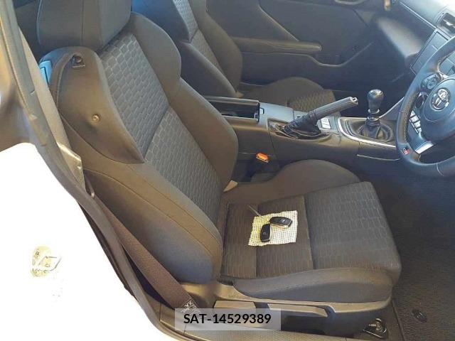 Toyota 86 2025 8890578-10