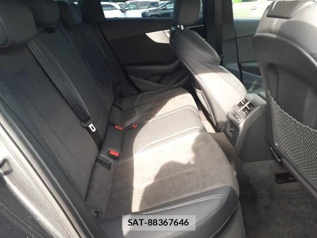 Audi A4 2021 8860553-12