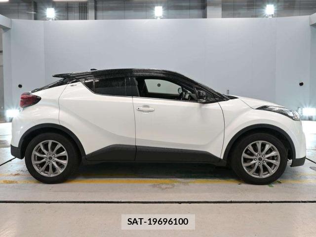Toyota C-HR 2018 8684291-3