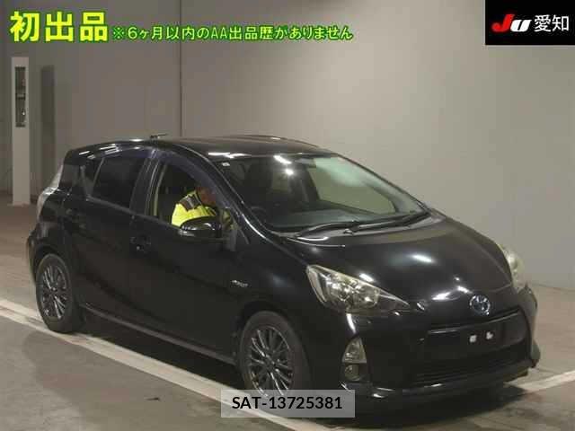 Toyota AQUA 2013 8704705-0