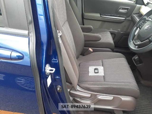 Honda FREED 2018 8683648-10