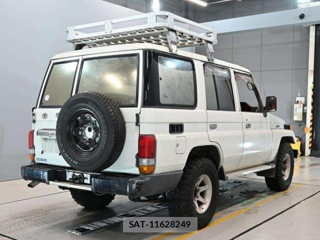 Toyota LAND CRUISER 1993 8667492-1