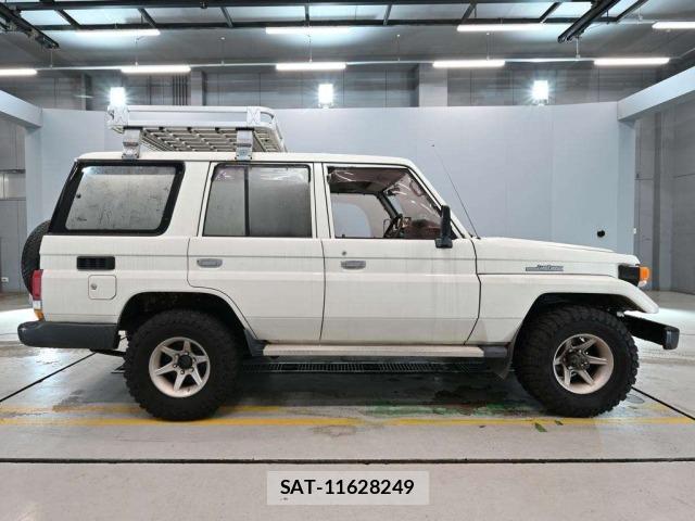 Toyota LAND CRUISER 1993 8667492-3