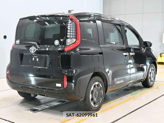 Toyota SIENTA 2025 8672453-1