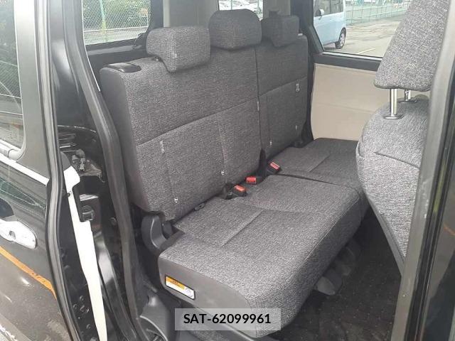 Toyota SIENTA 2025 8672453-12