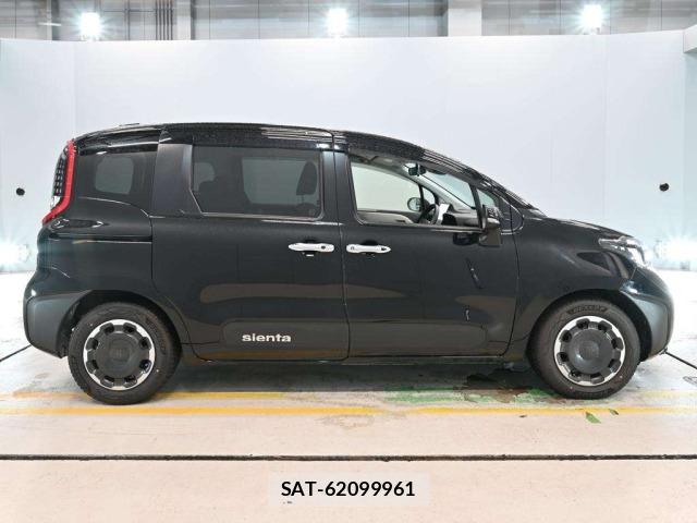 Toyota SIENTA 2025 8672453-3