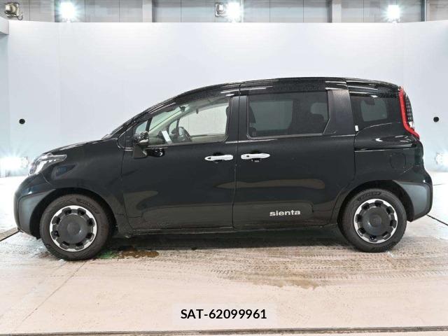 Toyota SIENTA 2025 8672453-4