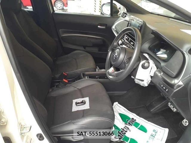 Toyota AQUA 2024 8763121-10