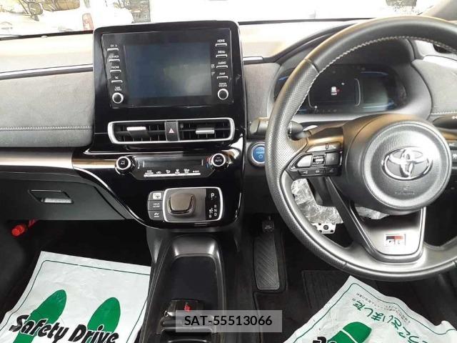 Toyota AQUA 2024 8763121-11
