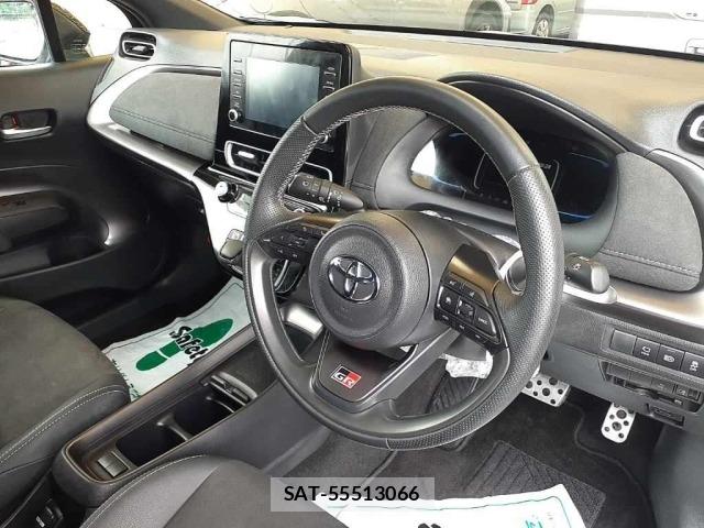 Toyota AQUA 2024 8763121-9
